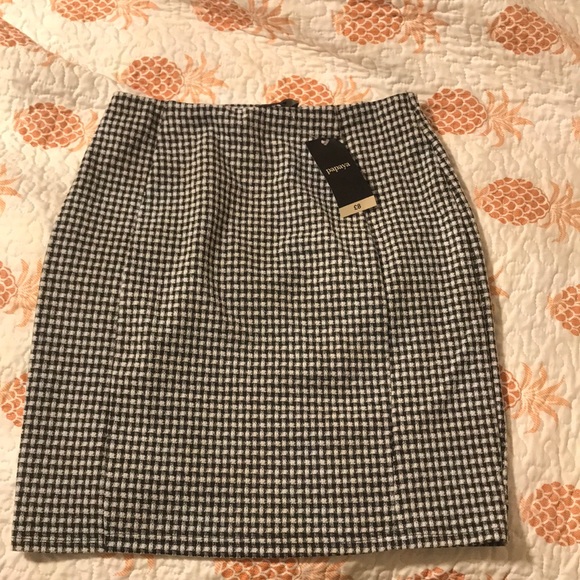 Plaid skirt - Picture 1 of 3